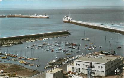 / CPSM FRANCE 76 "Le Havre, le bassin des Yachts et l'entrée du port"