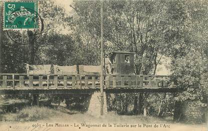 CPA FRANCE 13 "Les Milles, le wagonnet de la Tuilerie sur le pont de l'Arc" / TRAIN