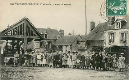 CPA FRANCE 50 "Saint Georges de Rouelley, place du Marché"