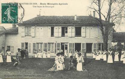 CPA FRANCE 52 "Montier en Der, Ecole Ménagère agricole, leçon de botanique"