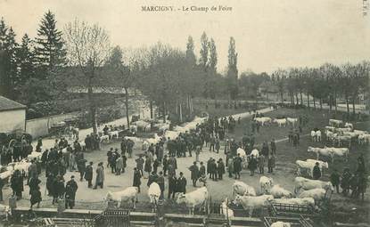 CPA FRANCE 71 "Marcigny, le champ de Foire"