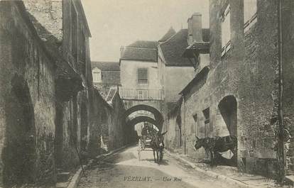 CPA FRANCE 89 "Vézelay, une rue / ANE"