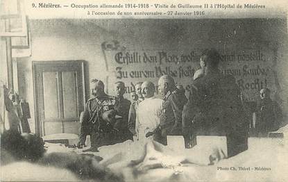 / CPA FRANCE 08 "Charleville Mézières, visite de Guillaume II à l'hôpital Mézières"