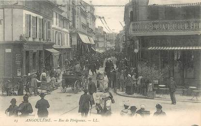 / CPA FRANCE 16 "Angoulème, rue de Périgueux"