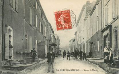 CPA FRANCE 13 "La Roque d'Anthéron, rue de la Mairie"