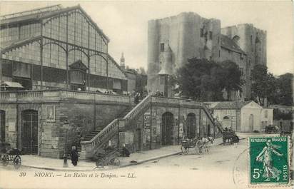 CPA FRANCE 79 "Niort, les Halles et le Donjon" 