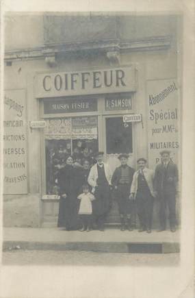 CARTE PHOTO FRANCE 13 "Marseille" / COIFFEUR / VOIR AFFICHE SUR LA VITRINE POUR LOCALISATION