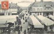 28 Eure Et Loir CPA FRANCE 28 "La Loupe, Place du Marché et avenue de la gare"