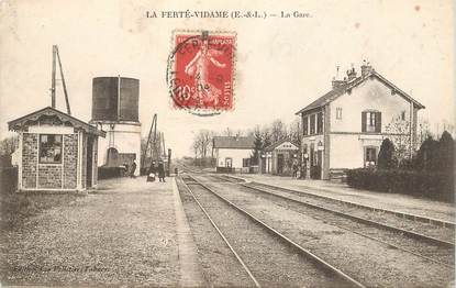 CPA FRANCE 28 "La Ferté Vidame, la Gare" / TRAIN