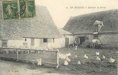 CPA FRANCE 28 "En Beauce, intérieur de ferme"