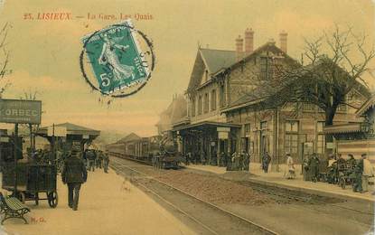 CPA FRANCE 14 "Lisieux, la gare" / TRAIN