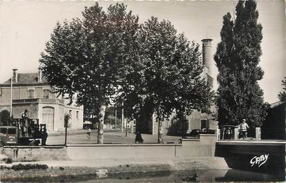 / CPSM FRANCE 40 "Capbreton, l'église et la mairie"