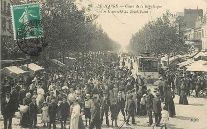 CPA FRANCE 76 "Le Havre, cours de la République et le marché du Rond Point"