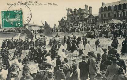 CPA FRANCE 76 "Etretat, retour de la Bénédiction de la Mer"