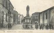 63 Puy De DÔme / CPA FRANCE 63 "Gerzat, mairie, écoles et place de l'église"