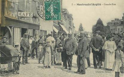 CPA FRANCE 27 " Montreuil l'Argillé, la Grande rue"