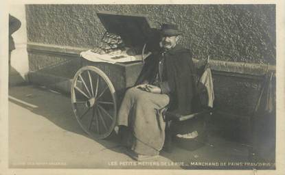 CPA FRANCE 87 "Limoges, Les Petits métiers de la rue, marchand de pains franco russe"