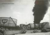 69 RhÔne / CPSM FRANCE 69 "Lyon sous un nuage de fumée, incendie dans le secteur Shell"