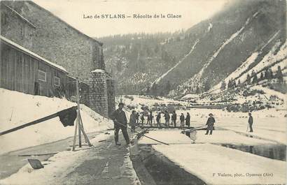 / CPA FRANCE 01 "Les Neyrolles, lac de Sylans, récolte de la glace"