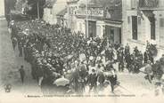 18 Cher CPA FRANCE 18 "Bourges, Festival militaire du 8 septembre 1908, le défilé"