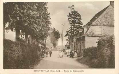 CPA FRANCE 76 " Etoutteville, la Route de Grémonville"