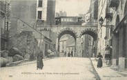 44 Loire Atlantique / CPA FRANCE 44 "Nantes, la rue de l'Arche Sèche et le pont Sauvetout"