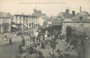 59 Nord CPA FRANCE 59  "Valenciennes, le marché aux Légumes et la gare des tramways"