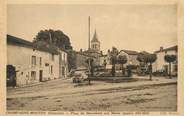 16 Charente / CPA FRANCE 16 "Champagne Mouton, place du monument aux morts"