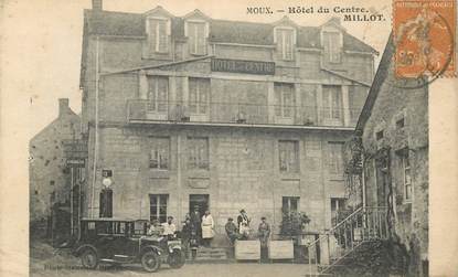 CPA FRANCE 58 "Moux, Hotel du Centre"