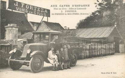 CPA FRANCE 58 "Saint Pierre le Moutier, Aux caves d'Espagne, Vins en gros, Pr. Forteza"
