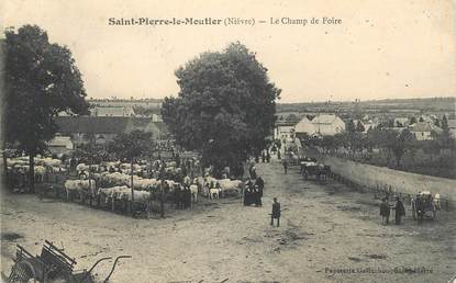 CPA FRANCE 58 "Saint Pierre le Moutier, le champ de foire"