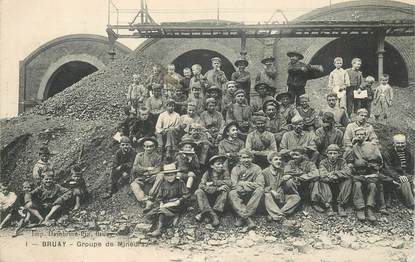 CPA FRANCE 62 "Bruay, groupe de mineurs" / MINE