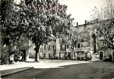 CPSM FRANCE 06 "Saint Vallier de Thiey, Route Nationale et monument Napoléon"