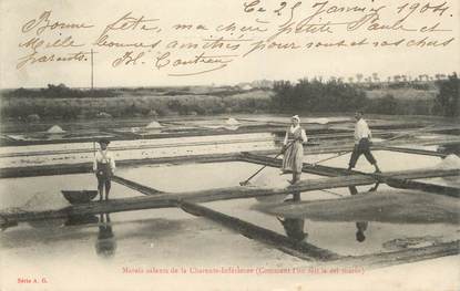 / CPA FRANCE 17 "Marais salants de la Charente Inférieure"