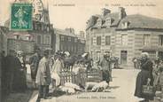 61 Orne  CPA FRANCE 61 "Flers, le marché aux cochons"