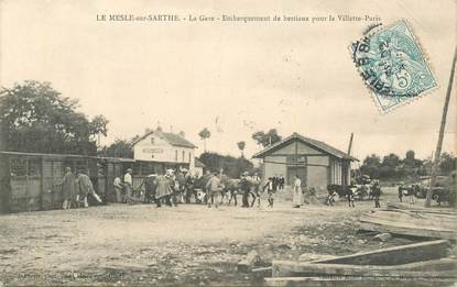  CPA  FRANCE 61 "Le Mesle sur Sarthe, la Gare, embarquement des bestiaux pour Paris La Villette""