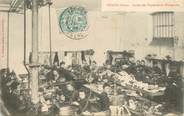 38 Isere CPA FRANCE 38 "Izeaux, Atelier des Piqueuses en chaussures"