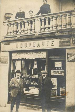 CARTE PHOTO  FRANCE 38 "Izeaux, Magasin de Nouveautés"