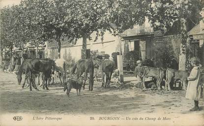 CPA FRANCE 38 "Bourgoin, un coin du Champ de Mars"