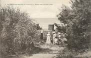 17 Charente Maritime / CPA FRANCE 17 "Ile d'Oléron, La Brée les Bains, passe avec vue de la mer"