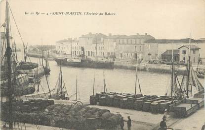 / CPA FRANCE 17 "Ile de Ré, Saint Martin, l'arrivée du bateau"