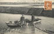 17 Charente Maritime / CPA FRANCE 17 "Parcs à huitres, retour des Viviers"