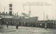 17 Charente Maritime / CPA FRANCE 17 "La Rochelle, arrivée à La Pallice des Réfugiés Belges et soldats blessés"