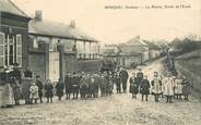 80 Somme CPA FRANCE 80 "Bosquel, la mairie, sortie de l'Ecole"