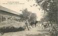  CPA FRANCE 80 "Villers Bretonneux, ferme de la Couture, la cour aux poussins"