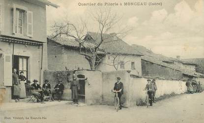 CPA  FRANCE  38 "Monceau, Quartier du Pilorie"