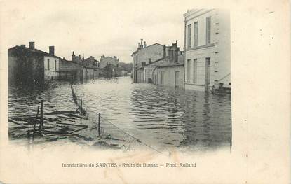 / CPA FRANCE 17 "Saintes, route de Bussac" /  INONDATION