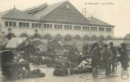 18 Cher / CPA FRANCE 18 "Bourges, les halles"