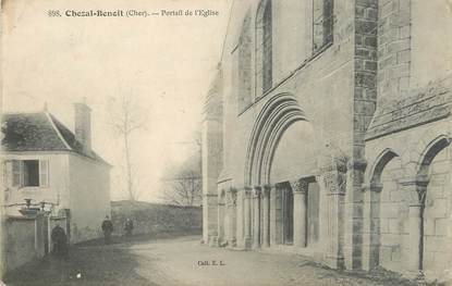 / CPA FRANCE 18 "Chezal Benoit, portail de l'église"