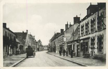 / CPSM FRANCE 18 "La Chapelle d'Anguillon, grande rue, la mairie"